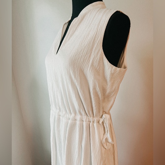 Anne Klein White Dress with Pockets - Picture 2 of 3